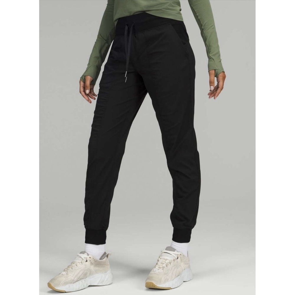 LULULEMON Dance Studio M/R Jogger Full Length sz.2 Black Athleisure LW5EMNS